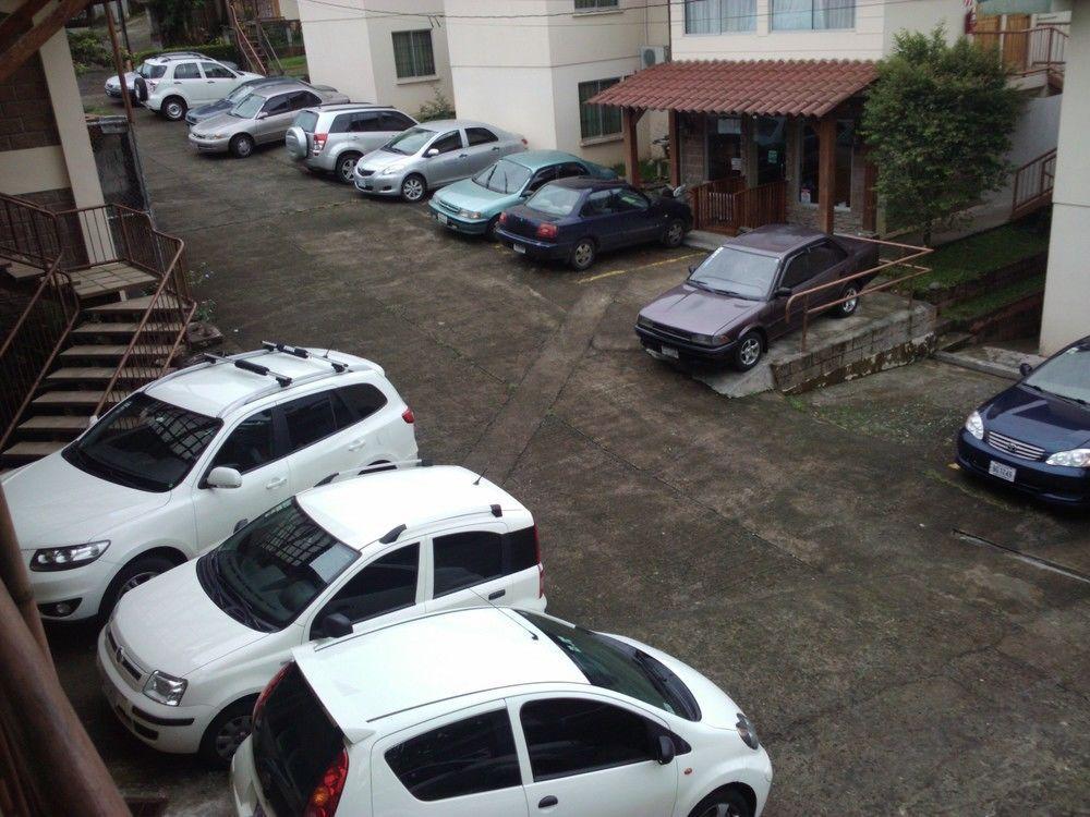 Hotel La Villa Quesada  ภายนอก รูปภาพ