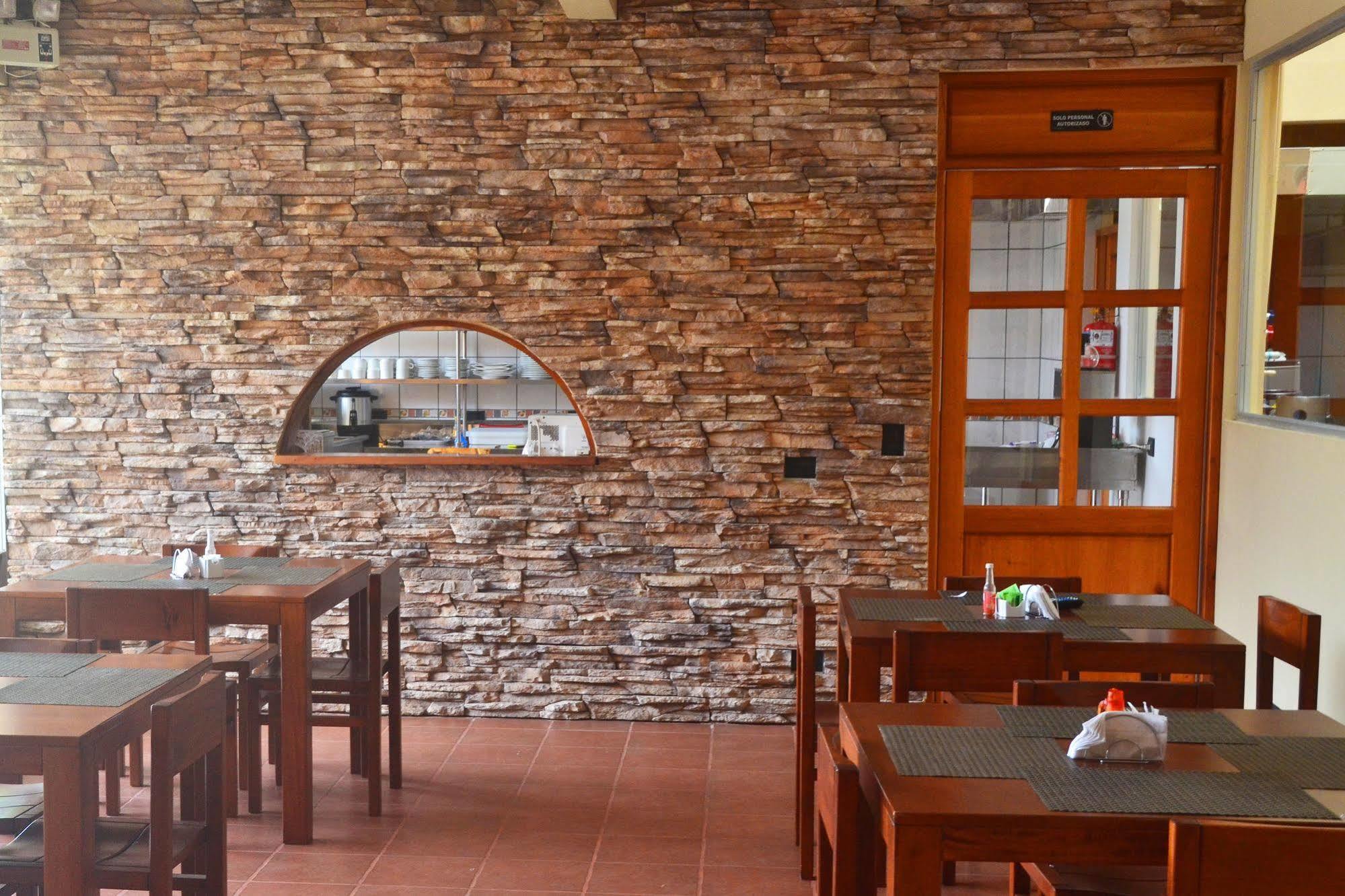 Hotel La Villa Quesada  ภายนอก รูปภาพ